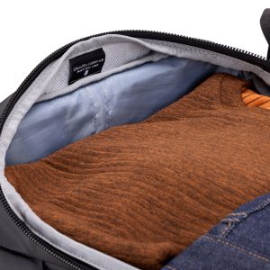 Thule Chasm Wheeled Carry-On Duffel Luggage 40L - Image 9