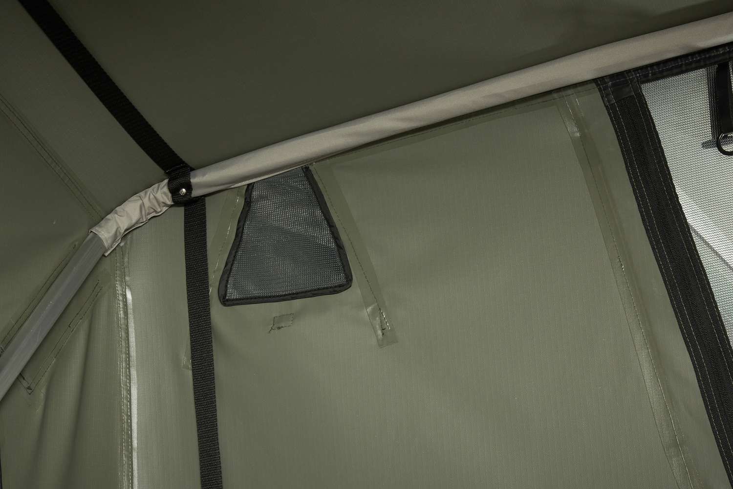 Thule Tepui Foothill Roof Top Soft Shell Tent - Rooftop Tent for 2 Person - Image 4