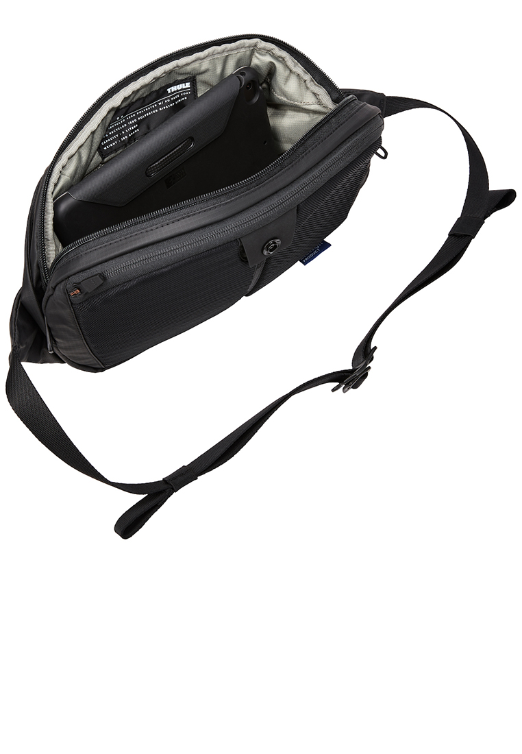 Thule Tact Crossbody Waistpack 5L - Black - Image 9
