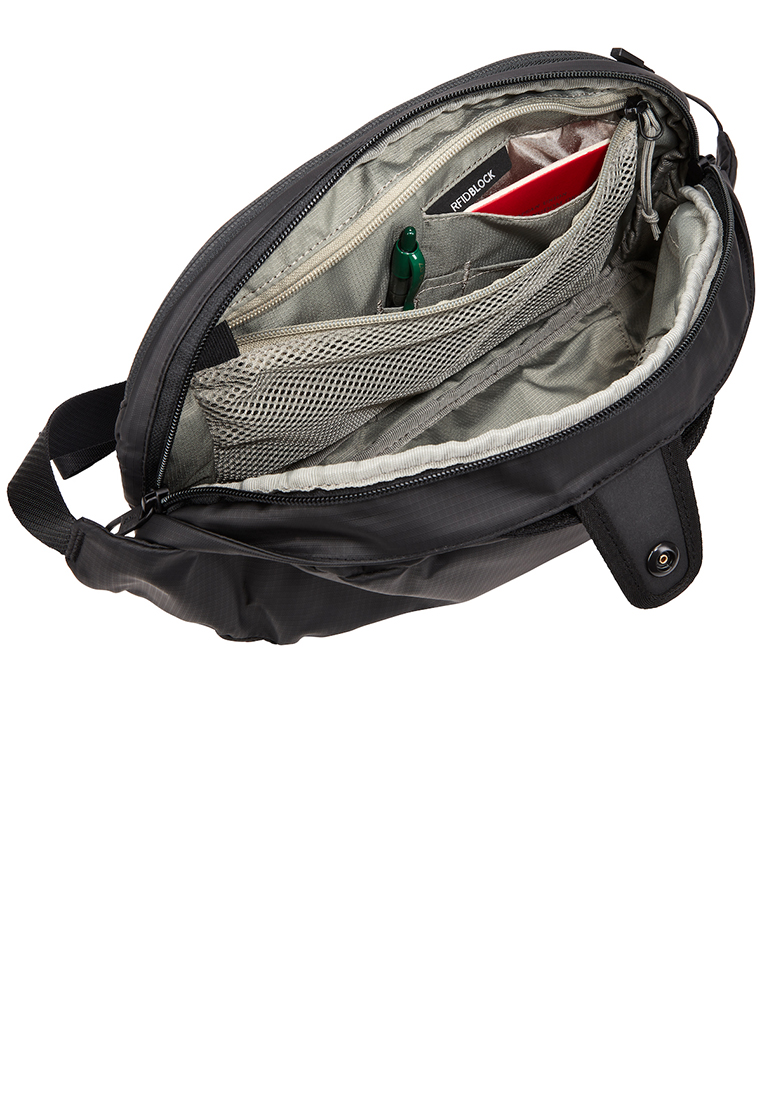 Thule Tact Crossbody Waistpack 5L - Black - Image 7