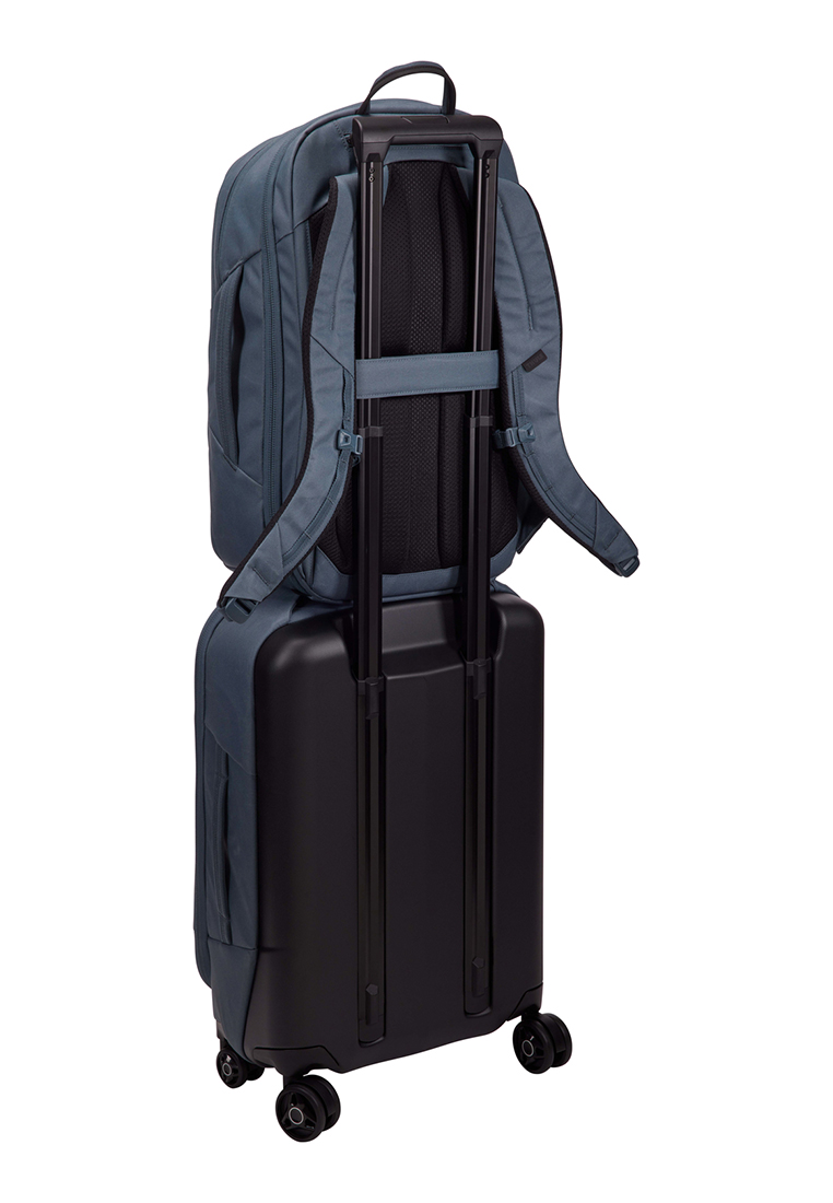 Thule Aion Travel Backpack 28L - Image 12