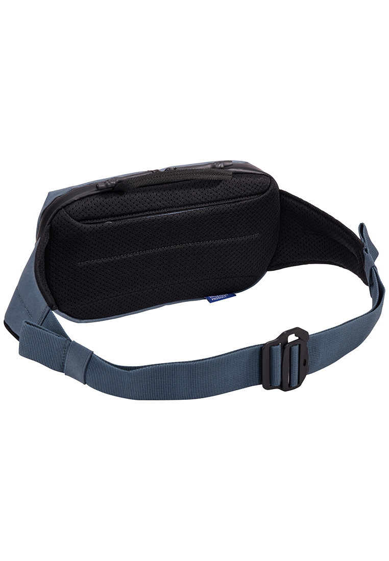 Thule Aion Sling Bag - Image 10
