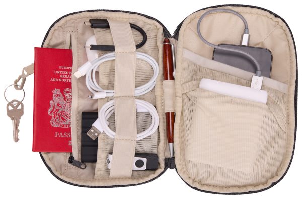 Thule Subterra 2 Powershuttle Electronics Travel Organizer (Medium) - Image 5